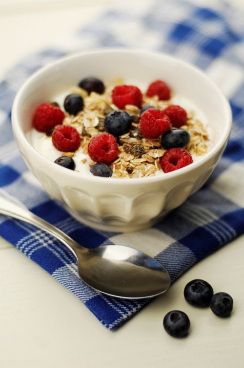 cereal with fresh fruit